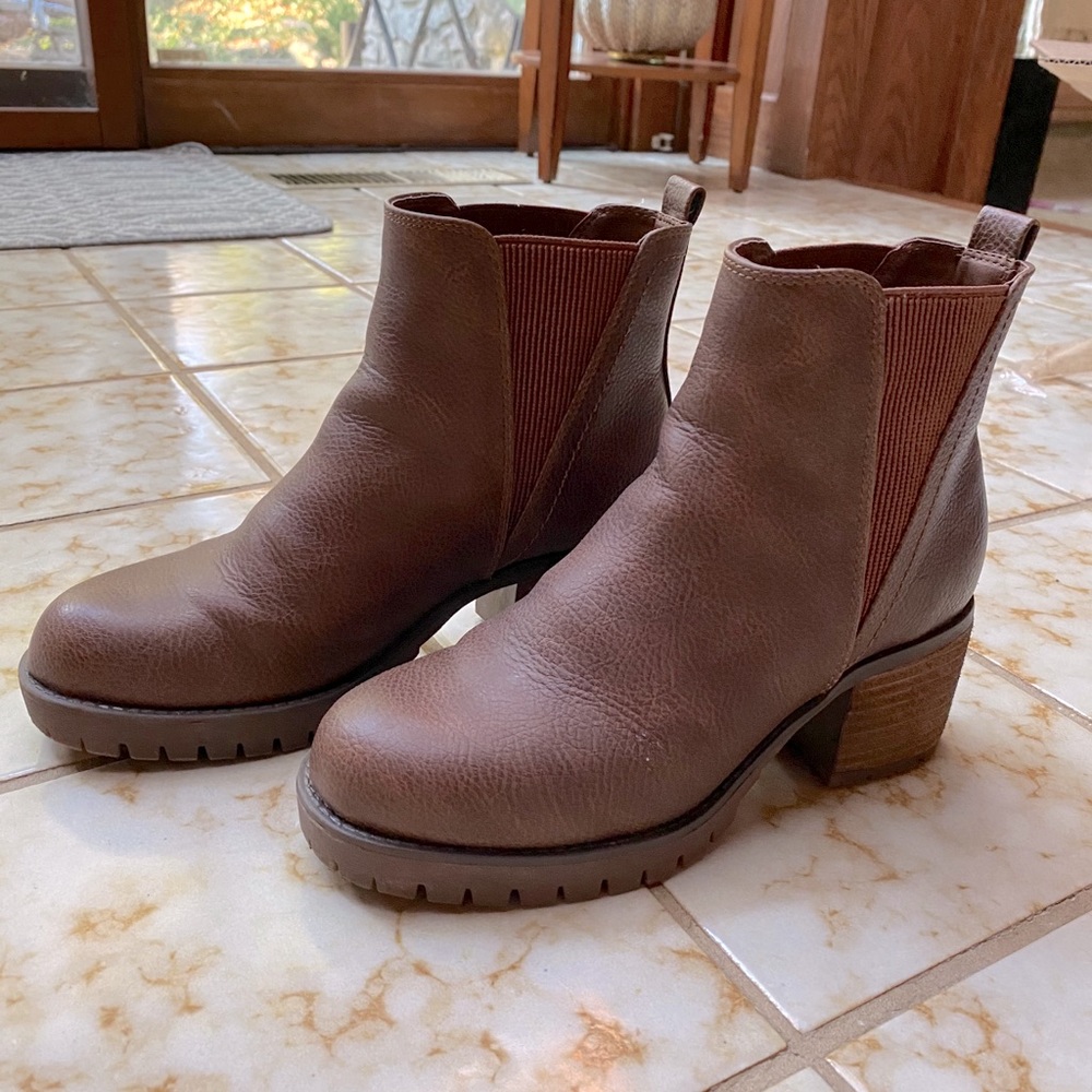 Chelsea Boots